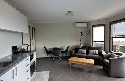 Stepneyville Apartment | Munro Manor 54 Britannia Heights Stepneyville Nelson 7010