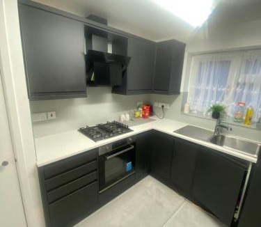 East Ham House | Navarre peace place