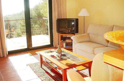 Avinyonet del Penedes Apartment | Near Barcelona, comfortable vacation apartment in country house surrounded by vineyards