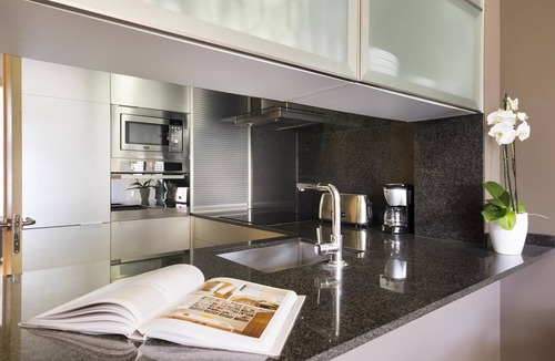 el Fort Pienc Apartment | Near La Catedral del Mar - 3 rooms for 8 people with pool