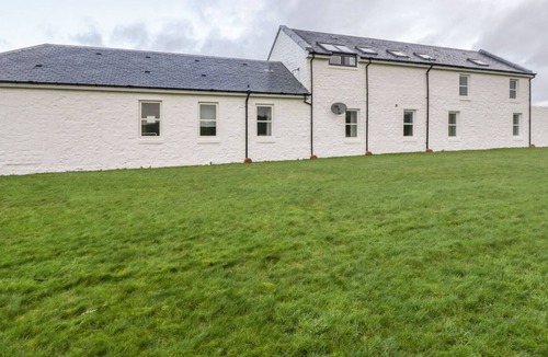 Rothesay Cottage | NETHER STRAVANNAN SOUTH, pet friendly in Rothesay, Isle Of Bute