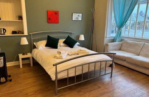 Longcroft House | Netherby Guest House Edinburgh