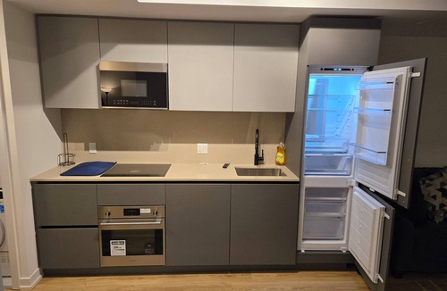 Old Town Condo | New Build! Downtown 1BR+Den 2 Baths Balcony. Close to the Hwy, mall, stores.
