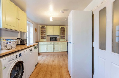 Kirk Yetholm House | New Cross Keys House - Cosy 4-bed Cottage in Kirk Yetholm