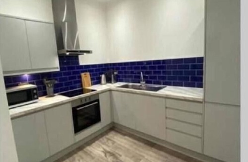 Doncaster Apartment | NEW! Doncaster Central 1 Bed Apartment sleeps 4,