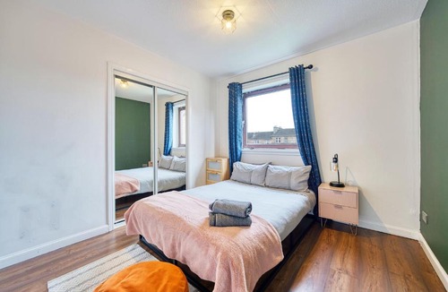 Finnieston Apartment | New Slick Finnieston Pad w/Free Parking