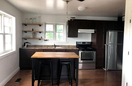 Otonabee-South Monaghan Cottage | Newly-Renovated Ontario Cottage for a Weekend Getaway in Canada