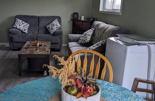 Wilton Apartment | Newly renovated, private, upstairs 2 bedroom apartment