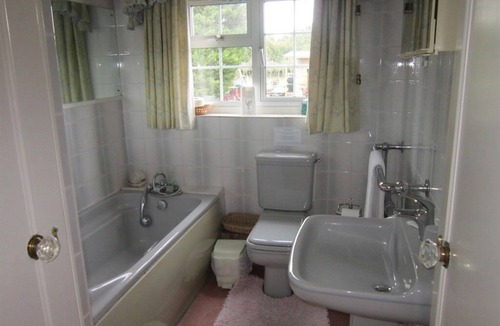 Sudbury Bed & Breakfast | Newmans Hall