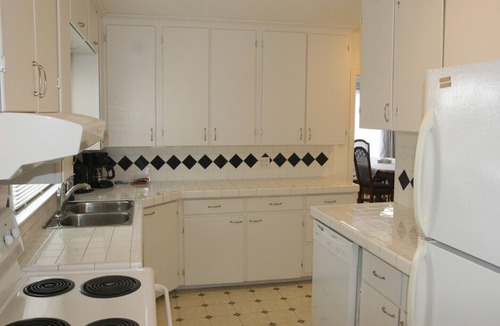 Niagara Falls House | Niagara Riverview Vacation Rental - Closest to Falls- Free Breakfast