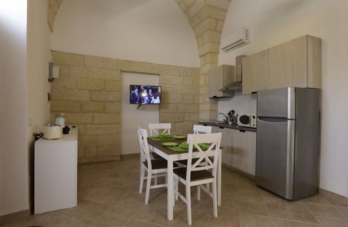 Vernole Apartment | Nice apartment for 2 guests with A/C, WIFI, TV and pets allowed