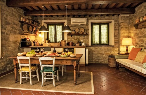 Londa Apartment | Nice apartment for 2 guests with pool, A/C, WIFI, TV and panoramic view