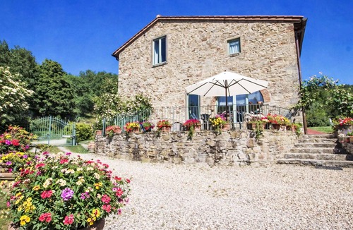 Londa Apartment | Nice apartment for 2 guests with pool, A/C, WIFI, TV and panoramic view