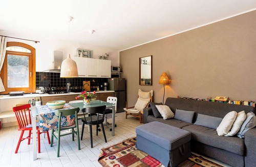 Costa dʼOneglia Apartment | Nice apartment for 4 guests with A/C, WIFI, pool, TV, terrace and pets allowed