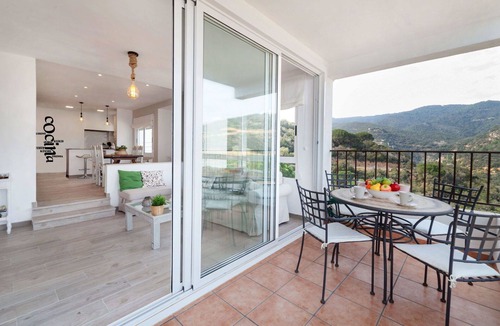 Tossa de Mar Apartment | Nice apartment for 4 people with WIFI, TV and terrace