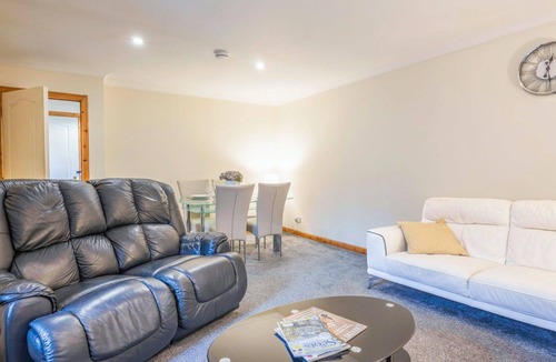 Lossiemouth Apartment | Nice apartment for 4 people with TV