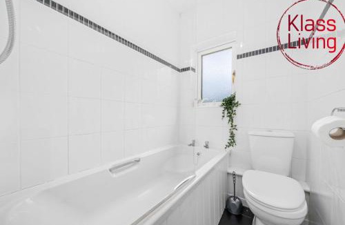 Airdrie Apartment | Nicol Apartment by Klass Living Airdrie