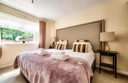 Glasgow Apartment | No.17 Serviced Apartment