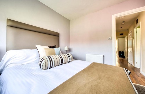 Glasgow Apartment | No.17 Serviced Apartment