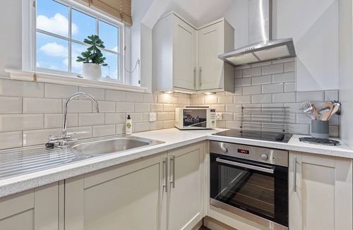 York House | No. 3 - Lime Tree Cottage - Pass the Keys