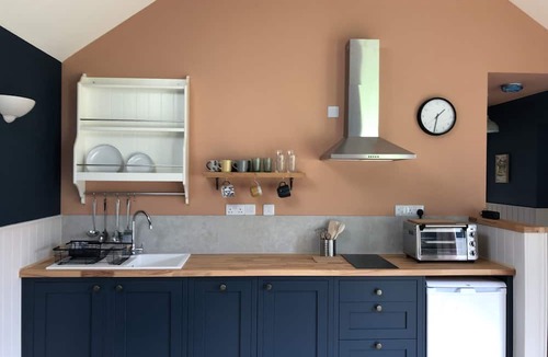 Kirkhill Cabin | No. 4, Wester Kirkhill Lodges