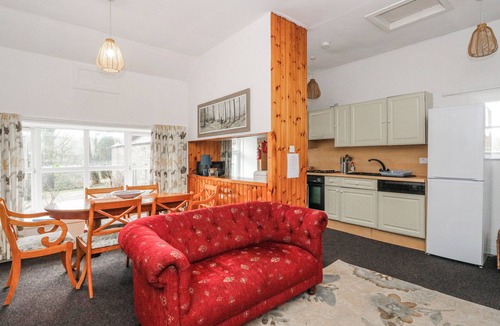 Inveraray Cottage | OAK, pet friendly, character holiday cottage in Inveraray
