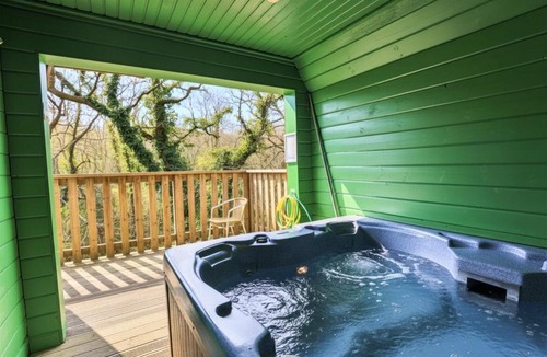 Liverton Villa | Oak Tree Lodge - A Romantic Getaway- Finlake Resort & Spa - Devon
