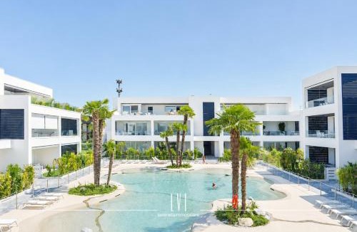 Lido di Jesolo Apartment | OasiSole Suite con terrazza e piscina