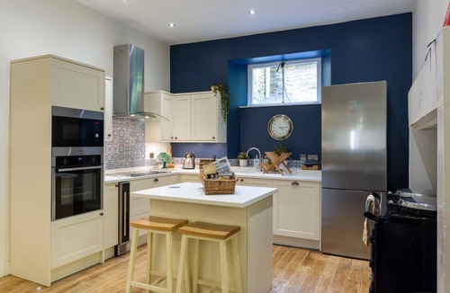 Kilmun Villa | Old Argyll House - Seven Bedroom Villa, Sleeps 16