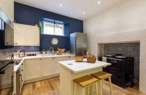 Kilmun Villa | Old Argyll House - Seven Bedroom Villa, Sleeps 16