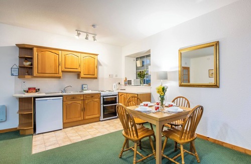 Glen Urquhart Apartment | Old Stable on Aigas Golf Course by Interhome