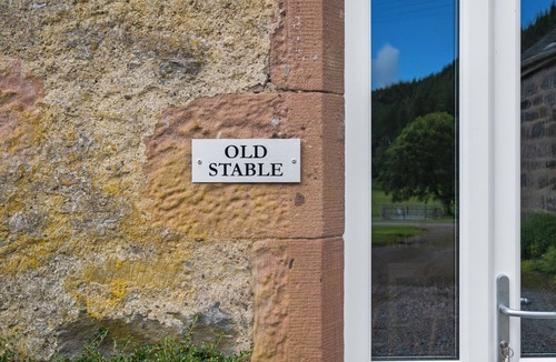 Glen Urquhart Apartment | Old Stable on Aigas Golf Course by Interhome