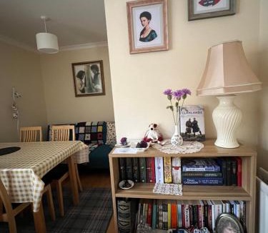 Old Town Apartment | Old town, free parking, Outlander experience