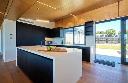 Kaikoura House | On The Edge | Luxury - KK43111