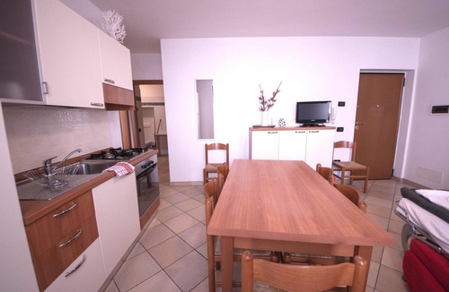 Arco House | One-Bedroom Apartment