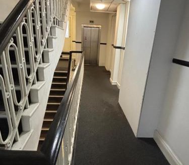 Doncaster Apartment | One Bedroom flat located in the Centre of Doncaster 18