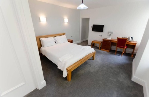 Douglas Promenade Hotel | Opul Boutique