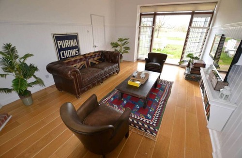 Maldon Apartment | Osea Island: Nautical Cottage