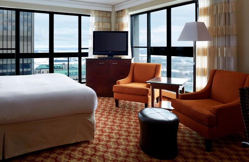 Byward Market - Parliament Hill Hotel | Ottawa Marriott Hotel