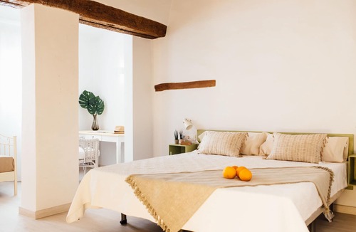 La Xerea House | OttoH Charm Stay