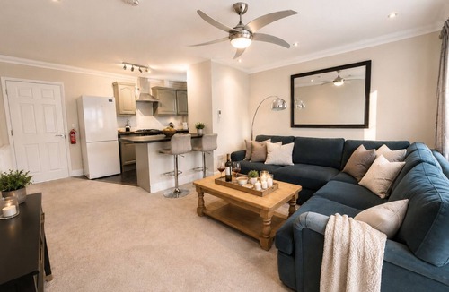 Swalecliffe House | Oyster Retreat | Whitstable | 200m to Beach