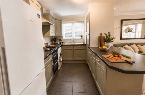 Swalecliffe House | Oyster Retreat | Whitstable | 200m to Beach