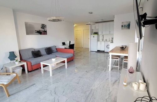 Torrequebrada Condo | Paint House Spacious Front Beach Seaview Golf Course exotic location Spacious