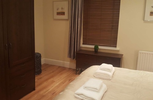 Blyth Apartment | Park Road Apartment, 5-min walk to the beach