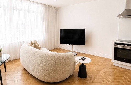 Great Baddow Apartment | Parkway House in Chelmsford Town