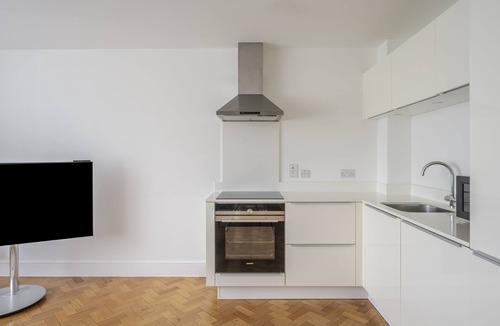 Great Baddow Apartment | Parkway House in Chelmsford Town