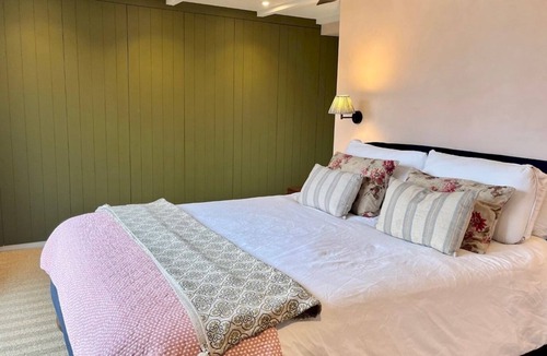 Harpenden House | Pass the Keys | Luxury Family Friendly 3 Bedroom home in Harpenden