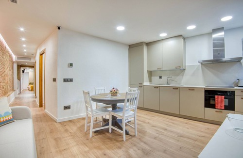 Caldes de Malavella Apartment | PATI BLAU 2: Charming apartment in the heart of Caldes de Malavella