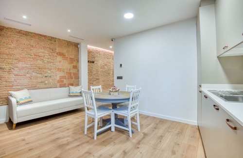 Caldes de Malavella Apartment | PATI BLAU 2: Charming apartment in the heart of Caldes de Malavella