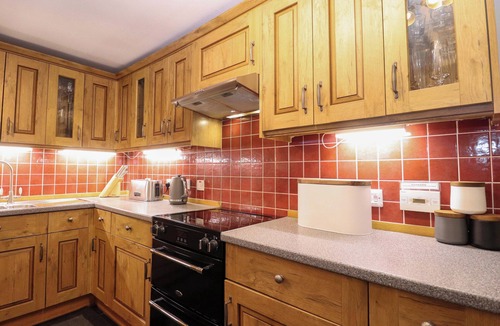 Cromarty Cottage | PAYE HOUSE - CROMARTY, pet friendly, with open fire in Cromarty